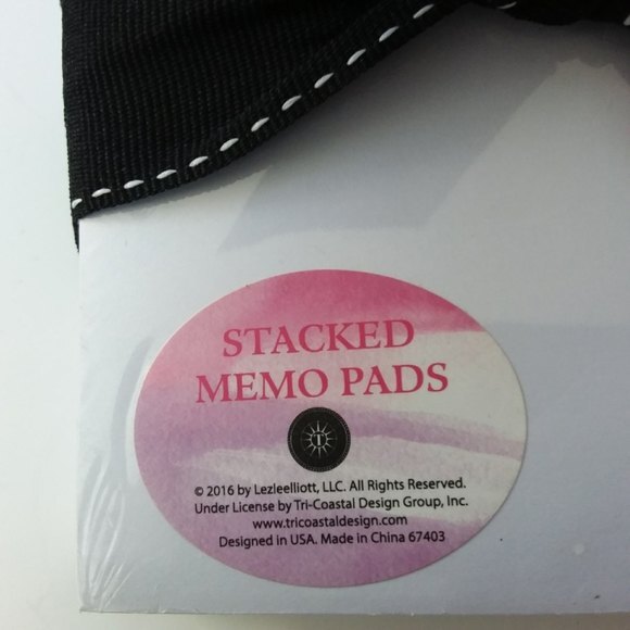 Tri-Coastal Design White 4 Stacked Memo Pads - Picture 4 of 7